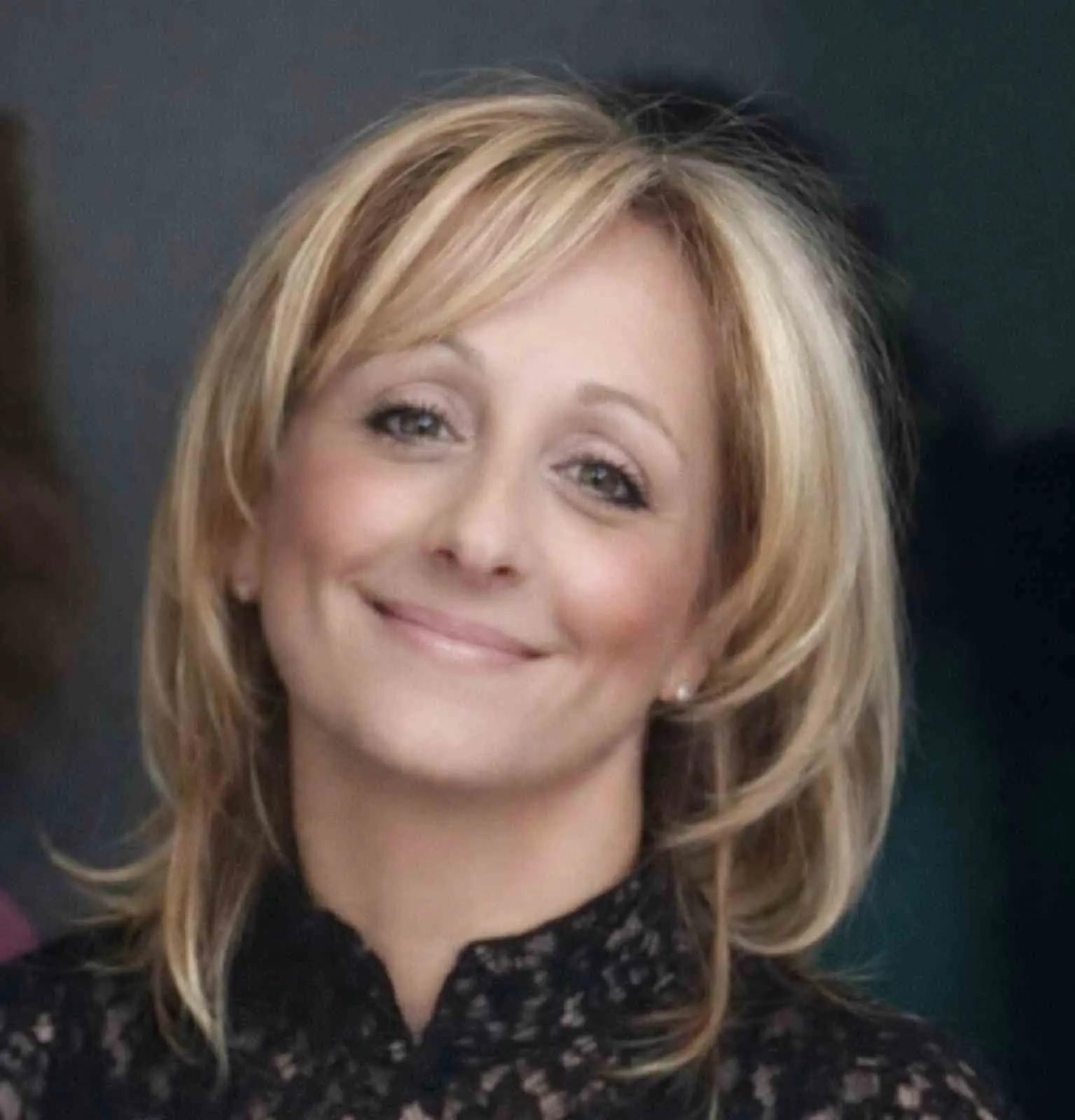 Öğretim Üyesi Dr. Yelda Fırat, “Akıllı telefonlar, yapay zeka ile