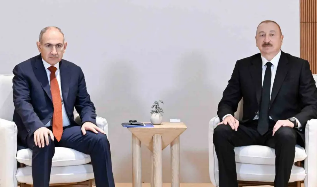 Azerbaycan Cumhurbaşkanı İlham Aliyev ile Ermenistan Başbakanı Nikol Paşinyan, Birleşik