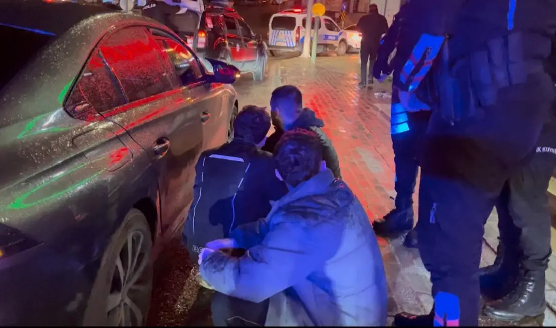 Bursa’da yunus ekiplerinin uygulamasını fark eden sürücü, polisin “dur” ihtarına