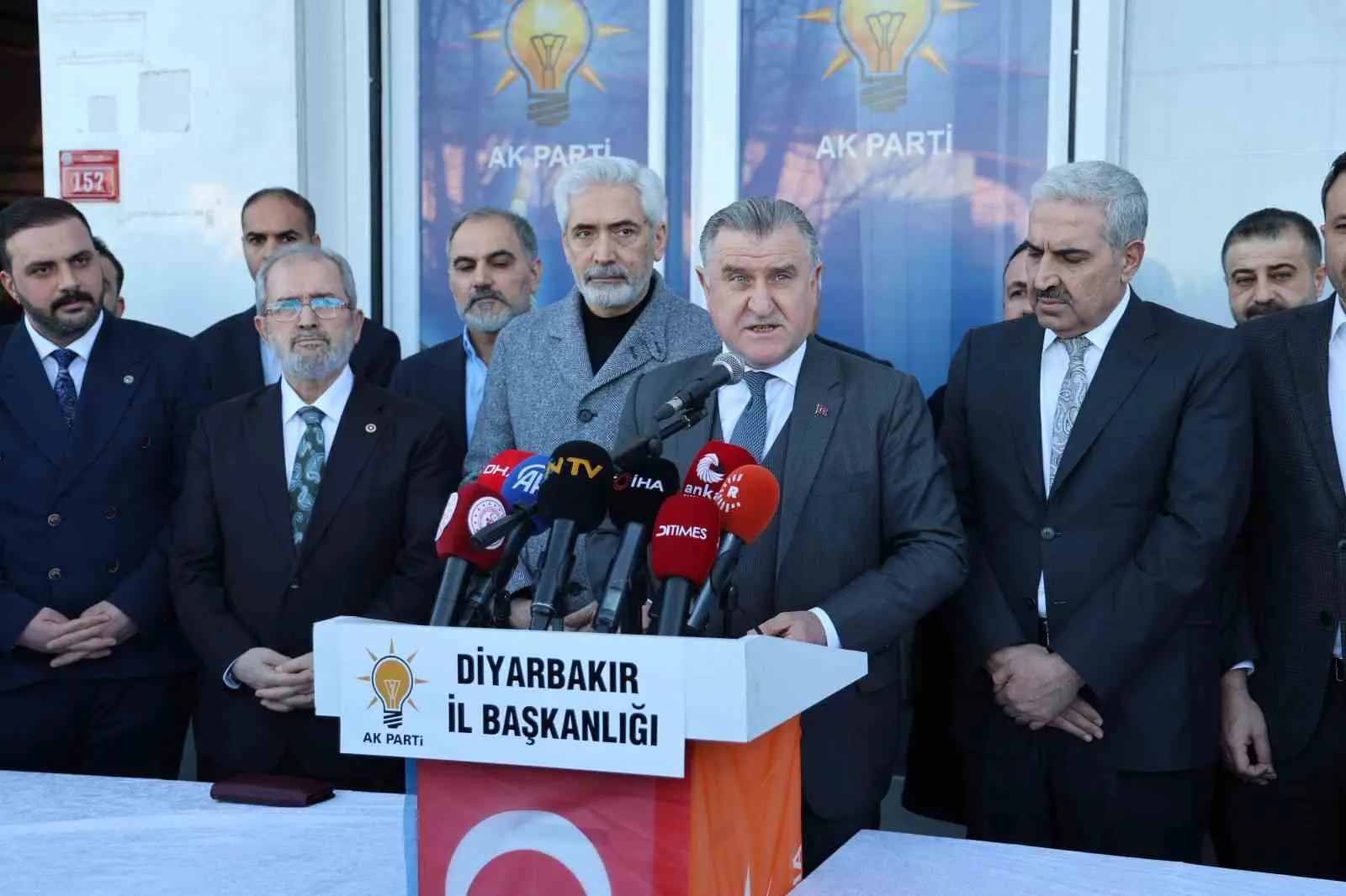 Gençlik ve Spor Bakanı Osman Aşkın Bak, “Yeni Evim İlk