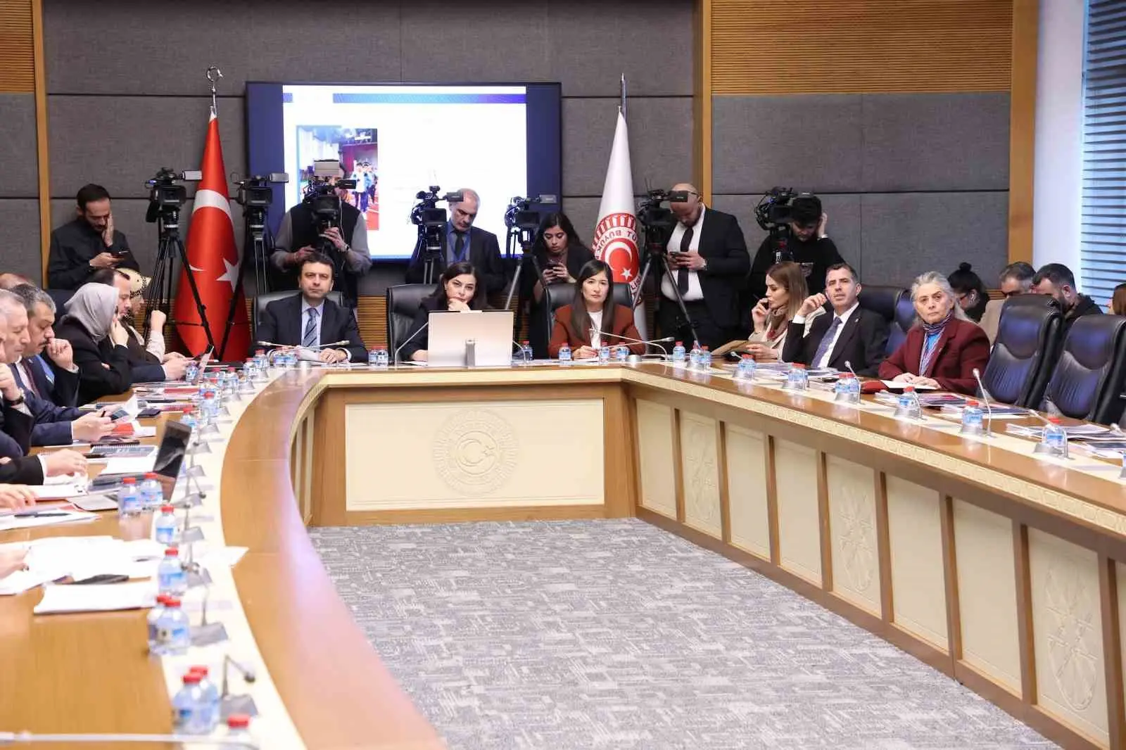 Gençlik ve Spor Bakanı Osman Aşkın Bak, “Suça sürüklenen her