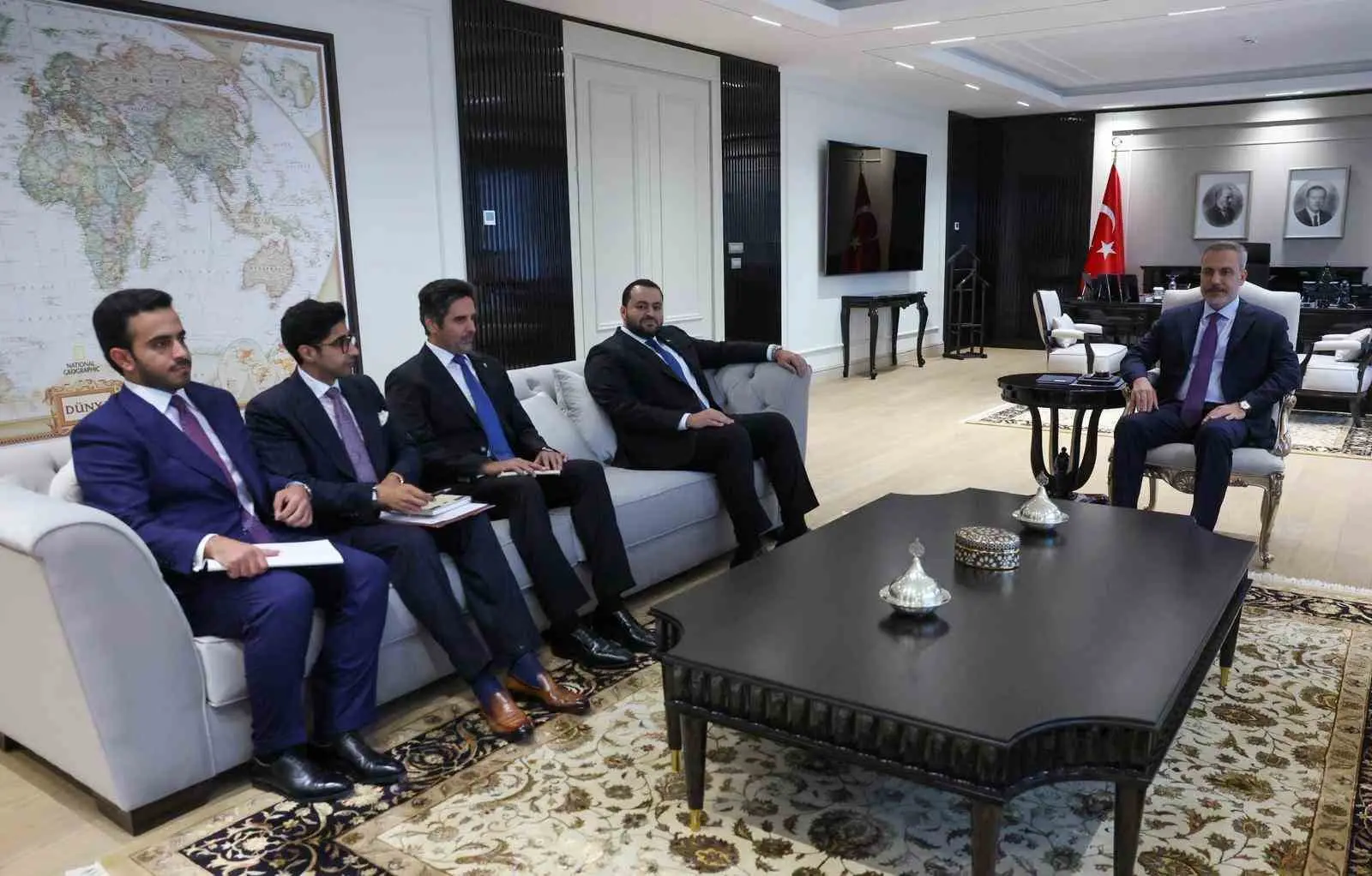 Dışişleri Bakanı Hakan Fidan, Katar Dışişleri Bakanlığında Devlet Bakanı Muhammed