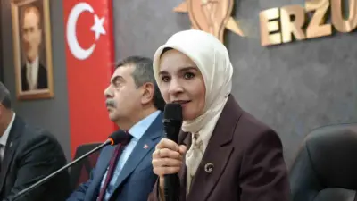 Aile ve Sosyal Hizmetler Bakanı Mahinur Özdemir Göktaş, deprem bölgesinde