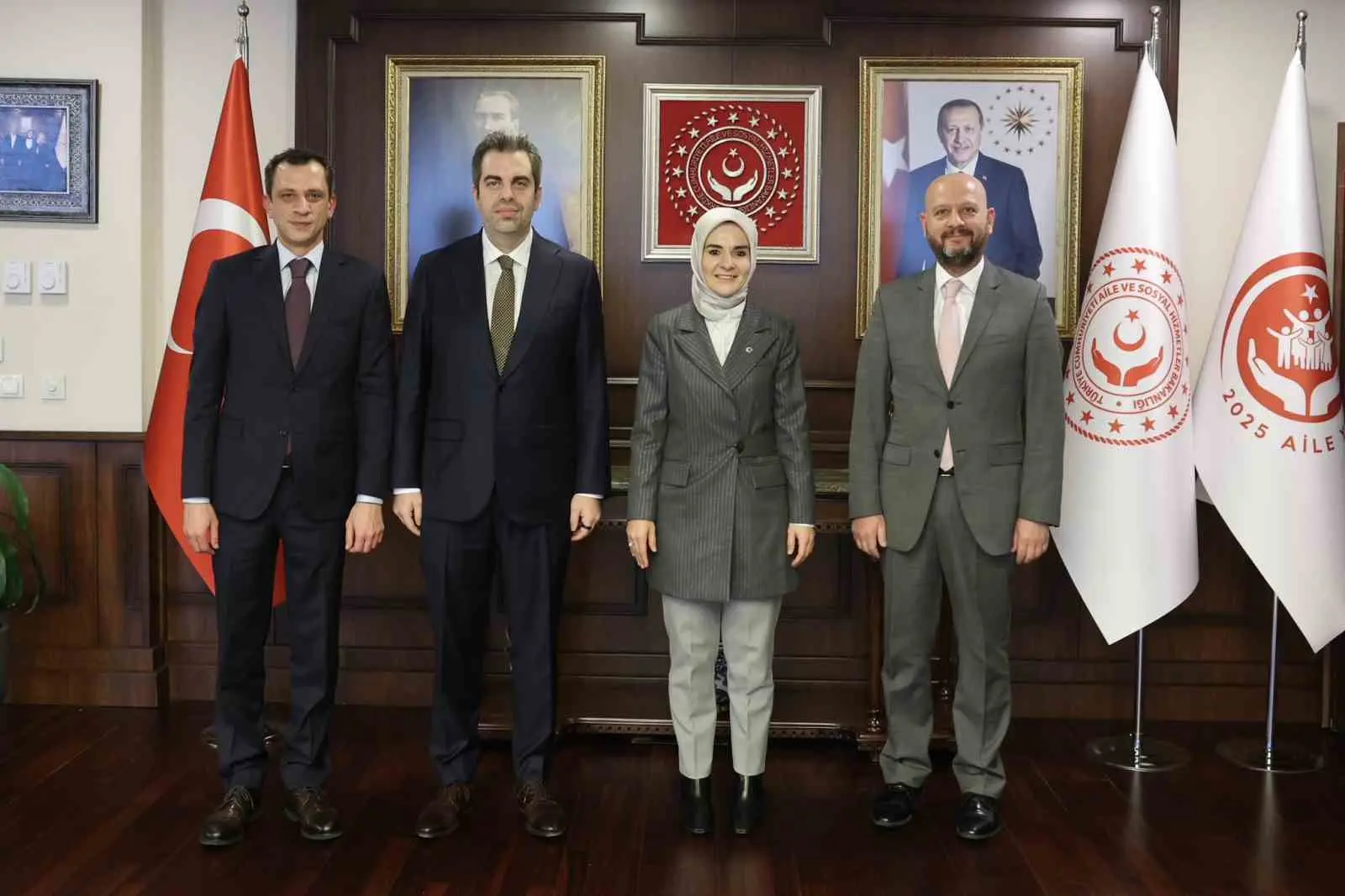 Aile ve Sosyal Hizmetler Bakanı Mahinur Özdemir Göktaş, “Çocuklarımızın ve