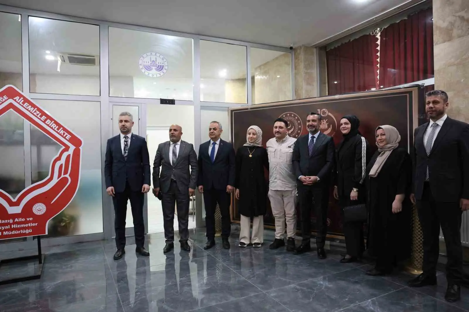 Elazığ Valiliği koordinesinde yürütülen Aile ve Gençlik Fonu kapsamında evlenen