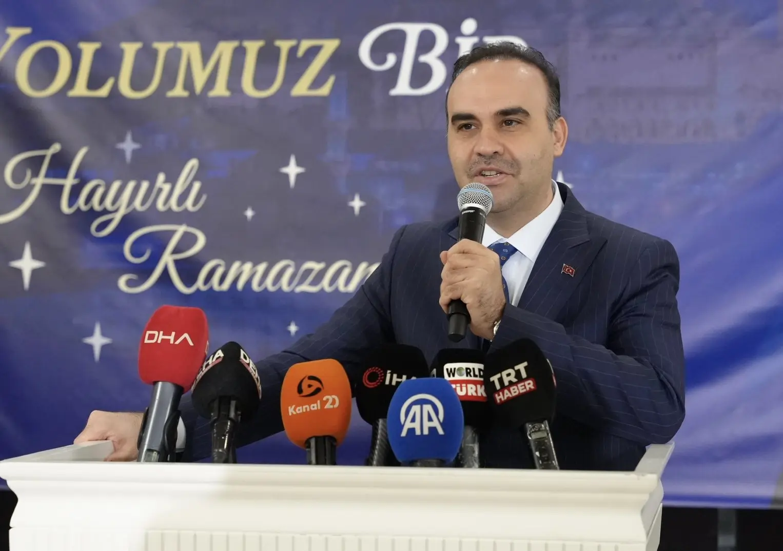 Sanayi ve Teknoloji Bakanı Mehmet Fatih Kacır, Denizli’de katıldığı iftar