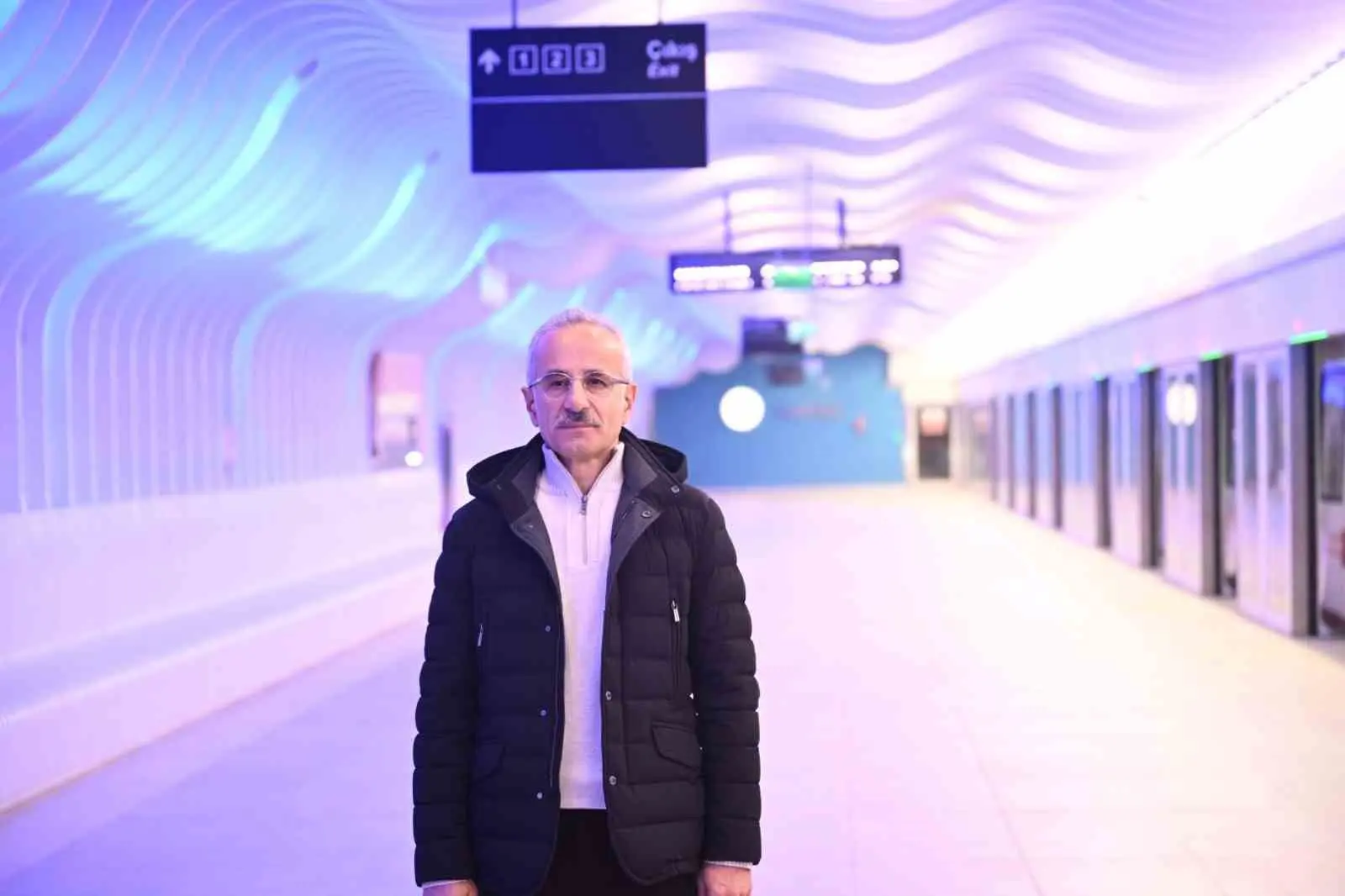 Ulaştırma ve Altyapı Bakanı Abdulkadir Uraloğlu, “Türkiye’nin en hızlı metrosu,