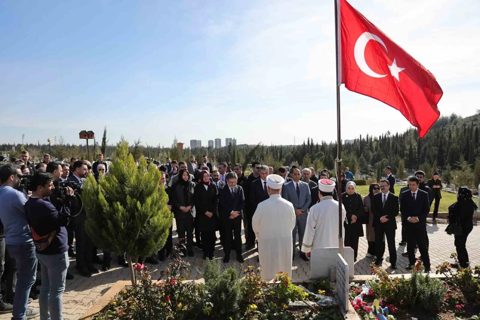 Tarım ve Orman Bakanı İbrahim Yumaklı, Adana’da önce mevlit programına