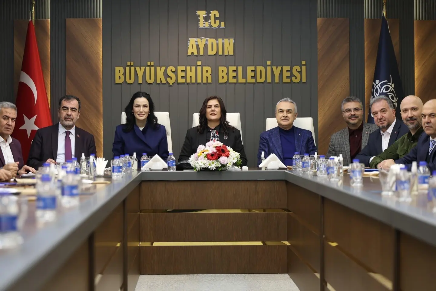 Yatırım değerlendirme toplantısında konuşan Aydın Büyükşehir Belediye Başkanı Özlem Çerçioğlu;
