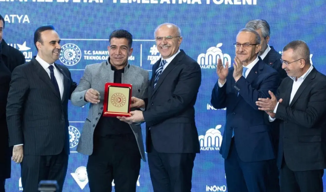 Malatya Büyükşehir Belediye Başkanı Sami Er, deprem sonrası yeniden inşa