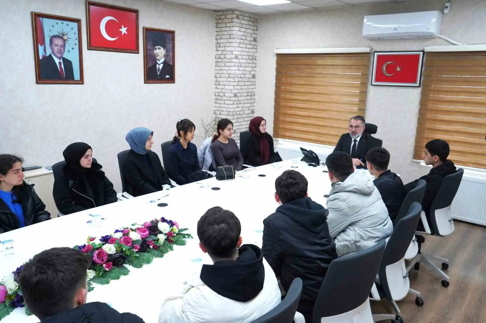 Kestel Belediye Başkanı Ferhat Erol, Kamu Personeli Seçme Sınavı (KPSS)