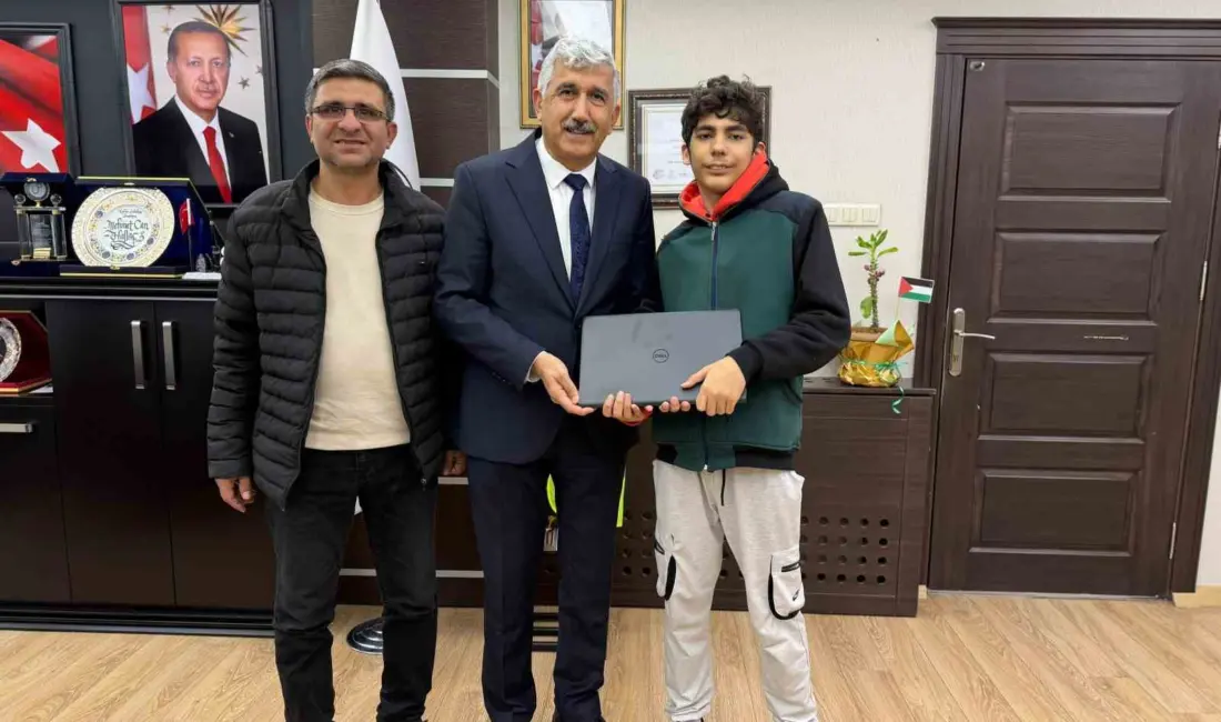 Adıyaman’ın Kahta ilçe Belediye Başkanı Mehmet Can Hallaç, anlamlı bir