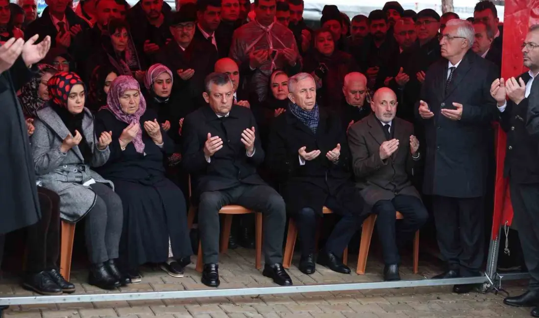 Bursa Büyükşehir Belediye Başkanı Mustafa Bozbey, Cumhuriyet Halk Partisi tarafından