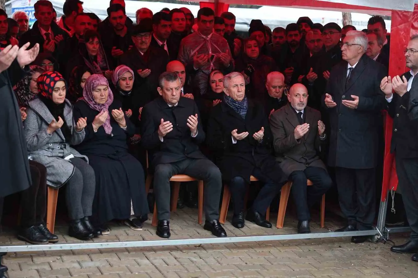 Bursa Büyükşehir Belediye Başkanı Mustafa Bozbey, Cumhuriyet Halk Partisi tarafından