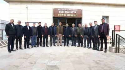 Battalgazi Belediye Başkanı Bayram Taşkın, Eski Malatya Meydan Çarşısı’nda esnaf