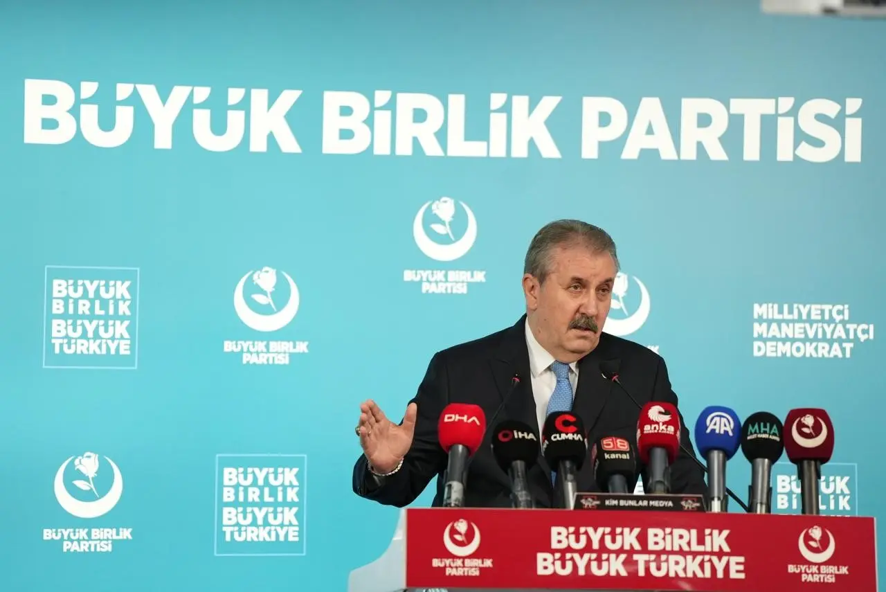 BBP Genel Başkanı Mustafa Destici, CHP Genel Başkanı Özgür Özel’in