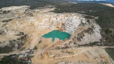 Bursa’nın Orhaneli ilçesine bağlı Erenler Mahallesi’nde eski mermer ocağında ortaya