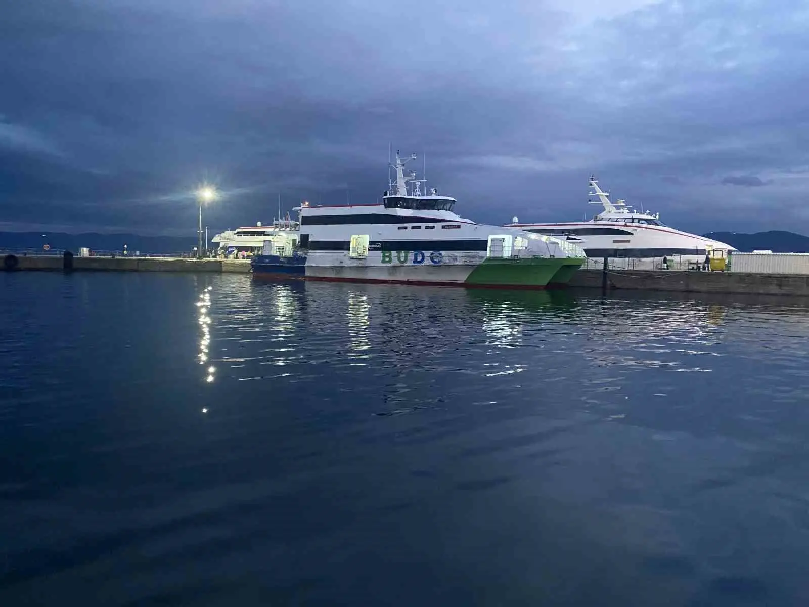 Bursa Deniz Otobüslerinin (BUDO) yarınki bazı seferleri olumsuz hava şartları