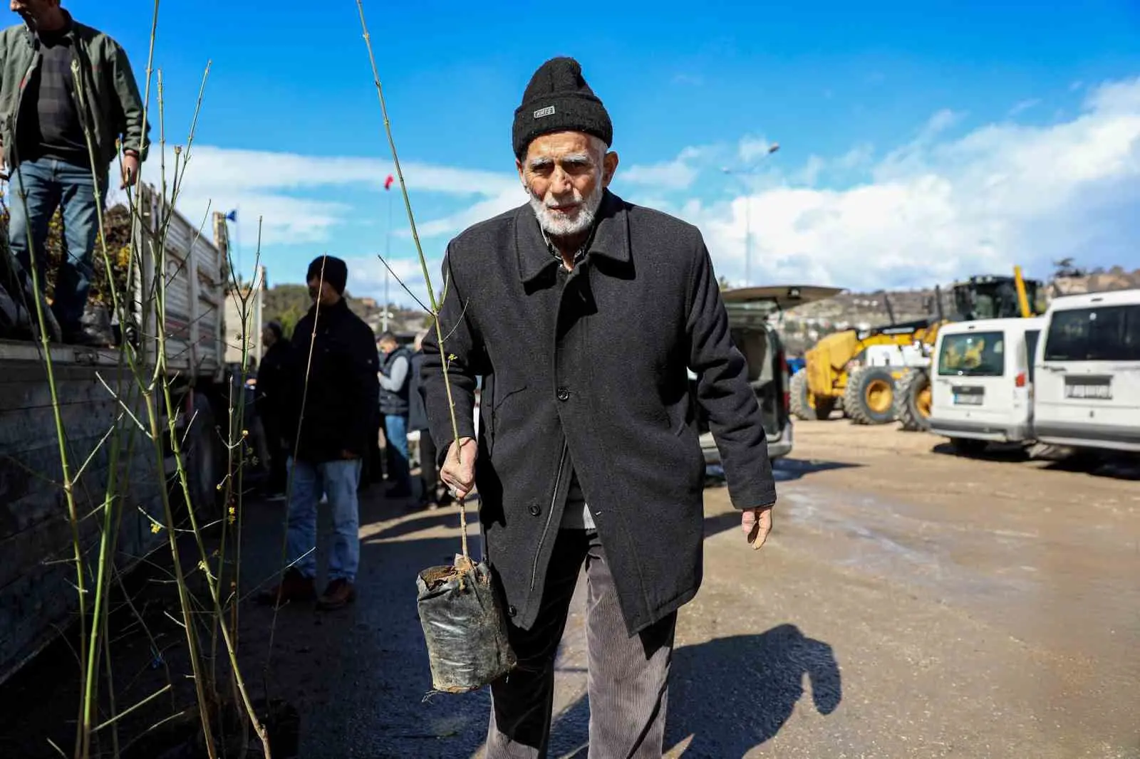 Bursa’da her alanda üreticinin yanında olan Bursa Büyükşehir Belediyesi, kırsal