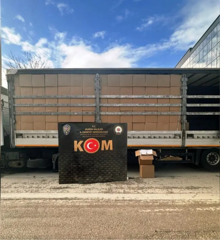 Bursa’da düzenlenen operasyonda 10 milyon 510 bin adet kaçak makaron