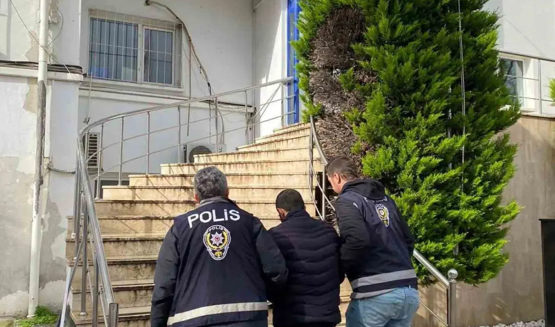 Bursa’nın Mudanya ilçesinde bir bağ evinden yaklaşık 50 bin lira