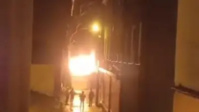 Bursa’nın Osmangazi ilçesinde boş bir depoda çıkan yangın paniğe neden