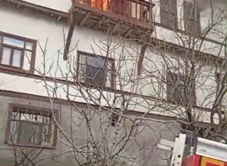 Bursa’nın İznik ilçesinde bir evde çıkan yangın paniğe neden oldu.