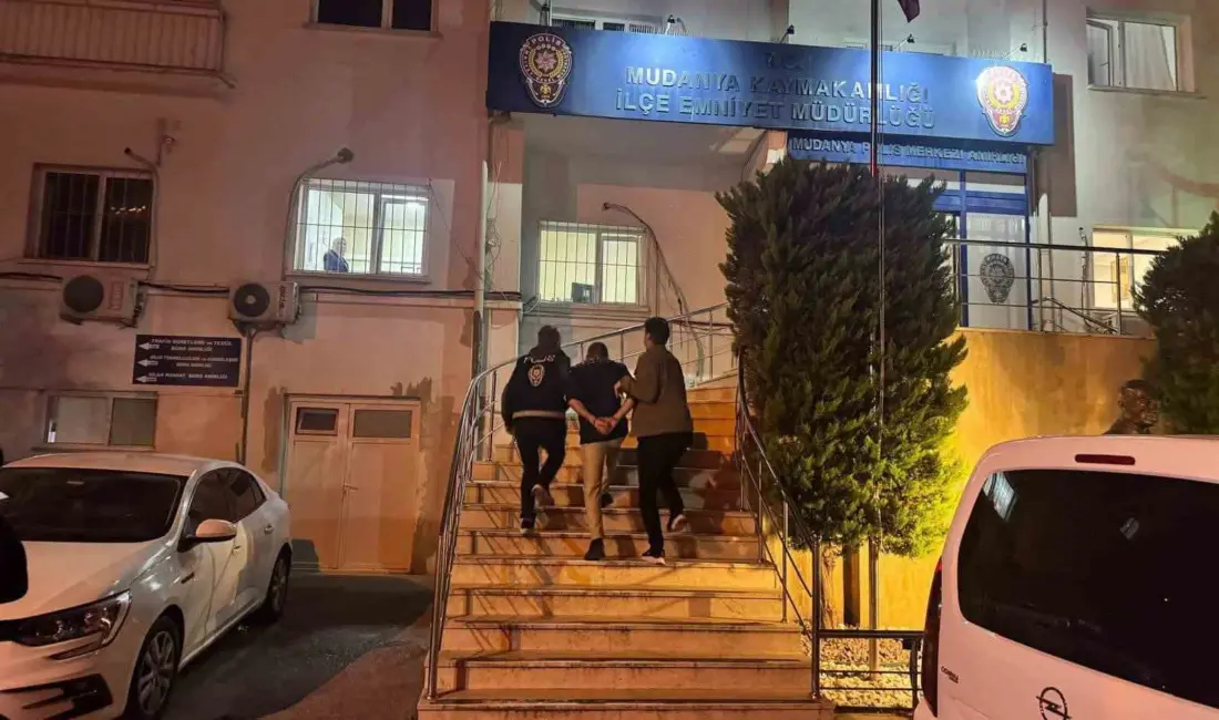 Bursa’nın Mudanya ilçesinde haklarında kesinleşmiş hapis cezası bulunan 5 kişi,