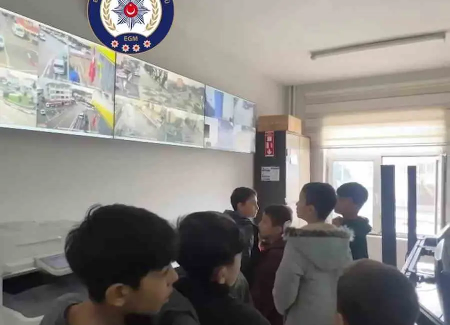 Bursa’nın Harmancık ilçesinde, Harmancık İlçe Emniyet Amirliği tarafından toplumsal farkındalık