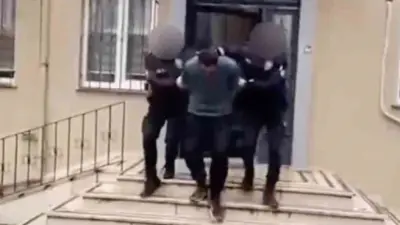 Bursa İl Emniyet Müdürlüğü ekiplerince Osmangazi ilçesinde gerçekleştirilen silah operasyonunda