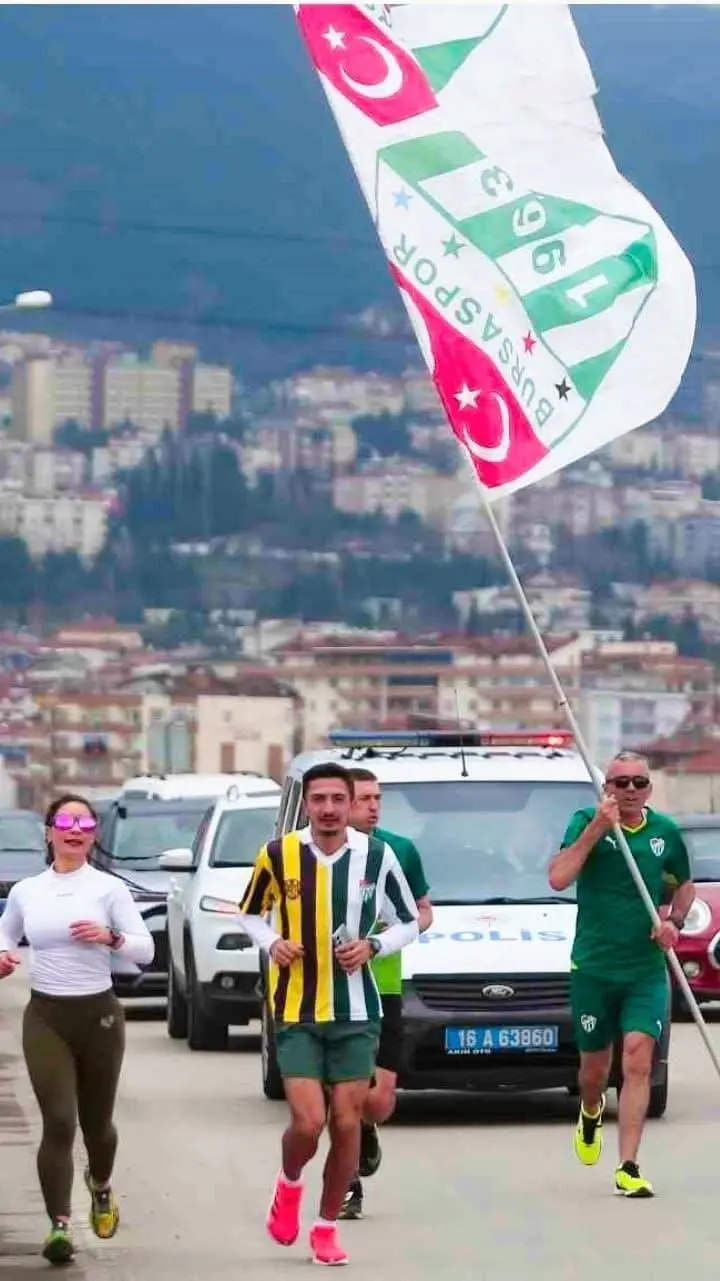 Bursa’da 14 Şubat Sevgililer Günü dolayısıyla bu yıl 9. düzenlenen
