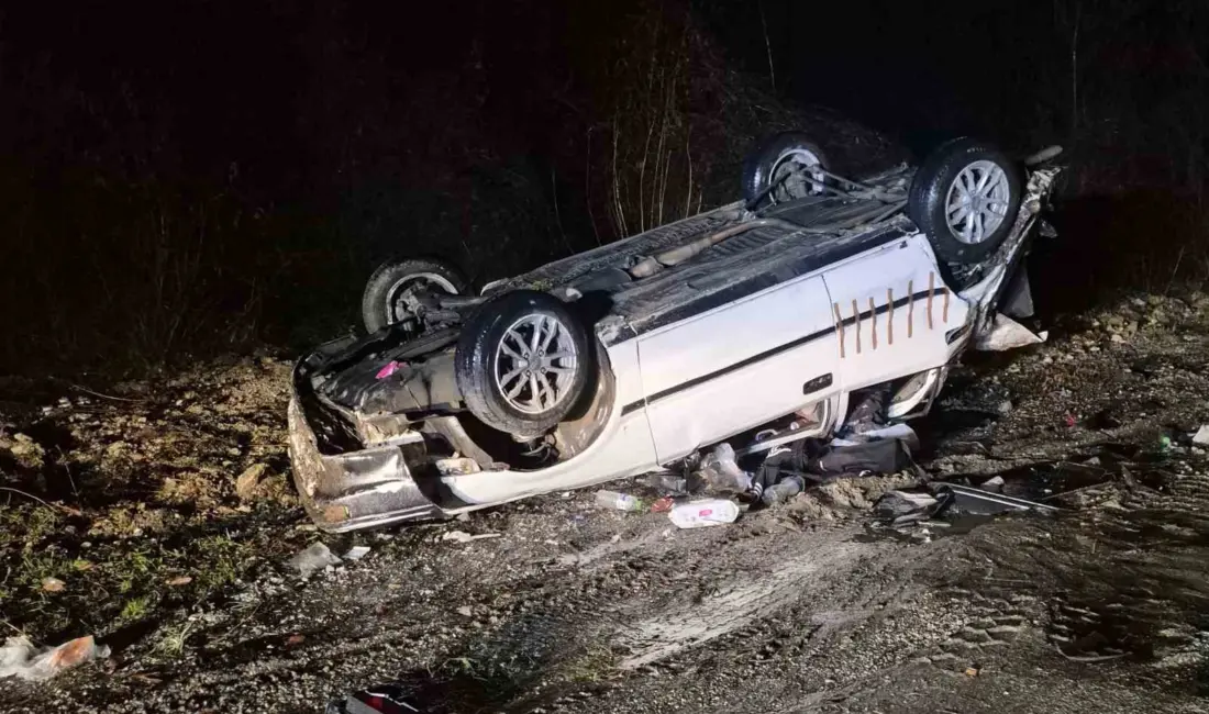 Bursa’nın İnegöl ilçesinde meydana gelen kazada kontrolden çıkan otomobil şarampole