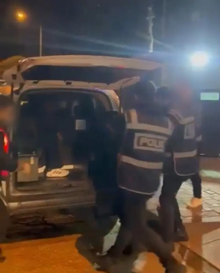 Bursa’nın Osmangazi ilçesinde polis ekiplerince uyuşturucu veya uyarıcı madde imal