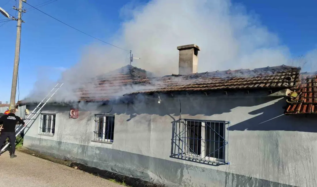 Mustafakemalpaşa ilçesine bağlı kırsal Doğancı Mahallesi’nde sabah saatlerinde çıkan yangında