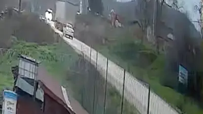 Bursa’nın Mustafakemalpaşa ilçesinde sabah saatlerinde meydana gelen ve 3 kişinin