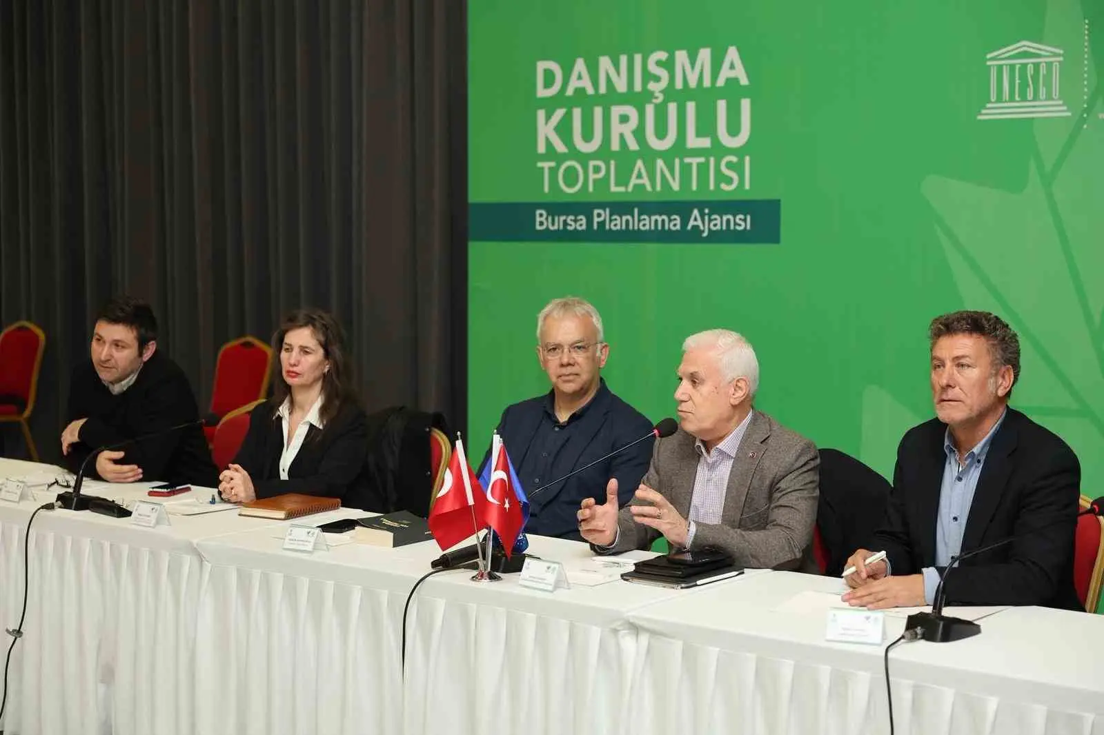 Bursa Planlama Ajansı’nın Danışma Kurulu toplantısında akademisyen ve yöneticilerle bir