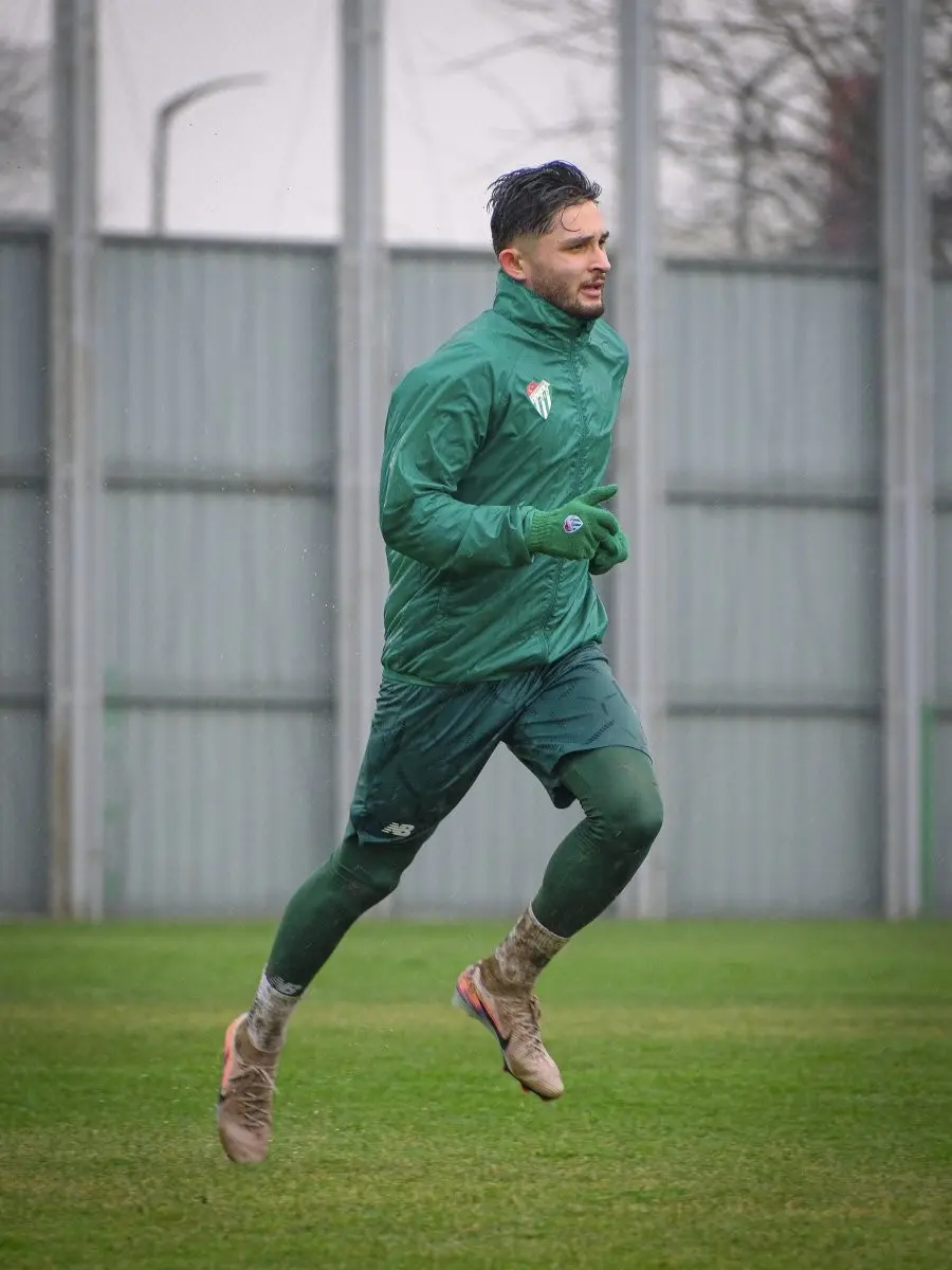 Bursaspor, ligin 23. haftasında deplasmanda karşılaşacağı Isparta 32 Spor maçı