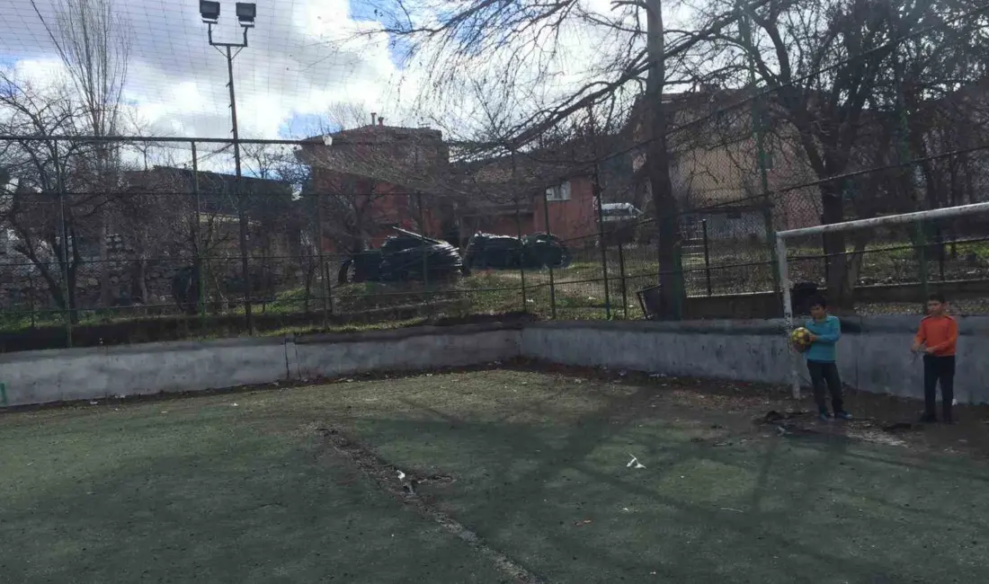 Bursa’da gençlik ve spor projeleriyle gençlerin aktivite alanlarını genişleten Bursa