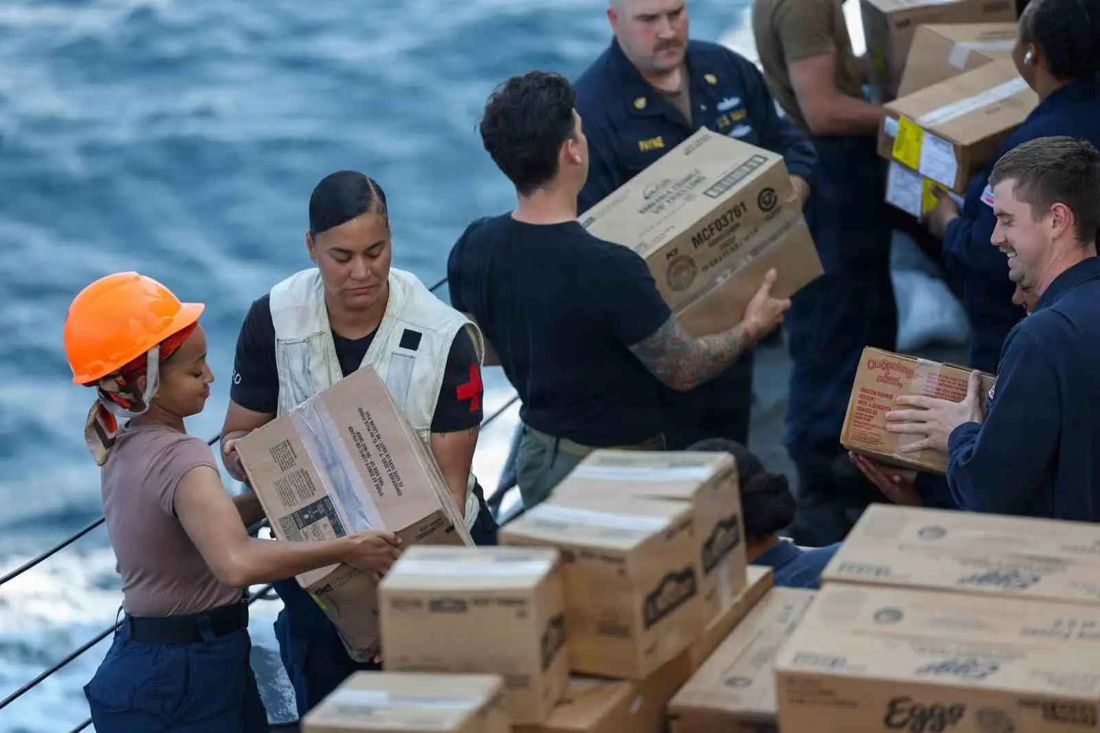 ABD Merkez Kuvvetler Komutanlığı (CENTCOM), ABD Deniz Kuvvetleri’ne ait gemilere