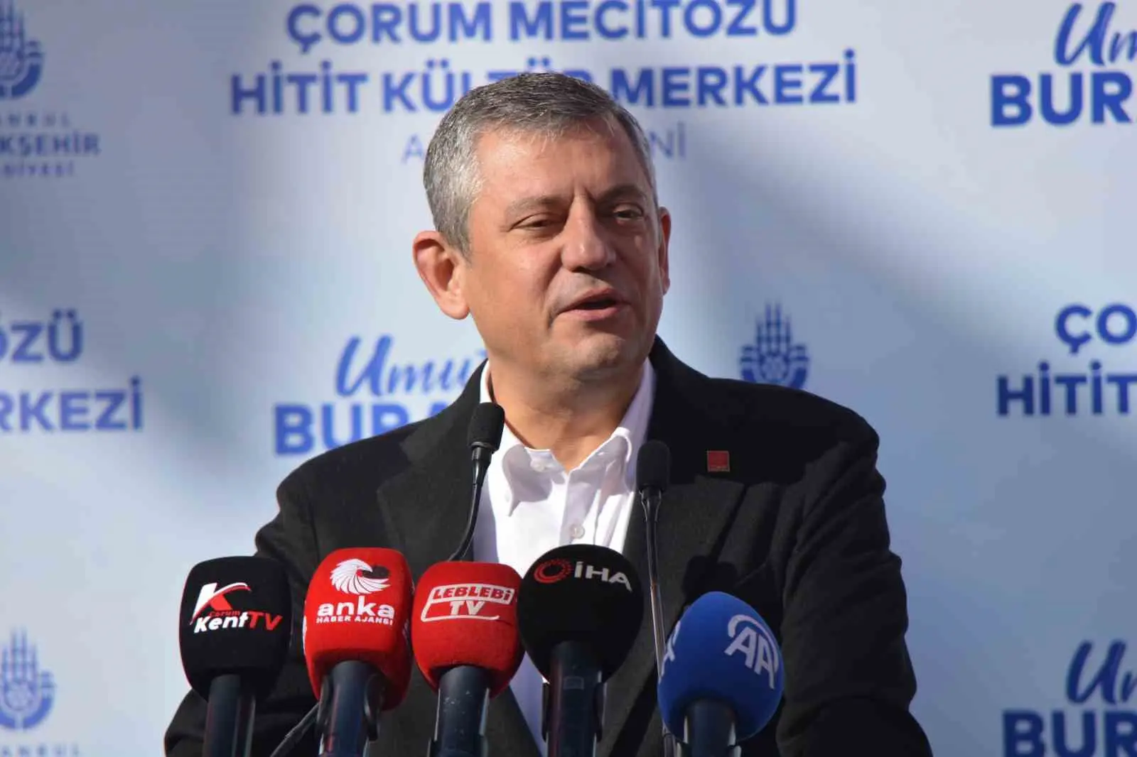 Çorum’un Mecitözü ilçesinde konuşan CHP Genel Başkanı Özgür Özel, “Bunların