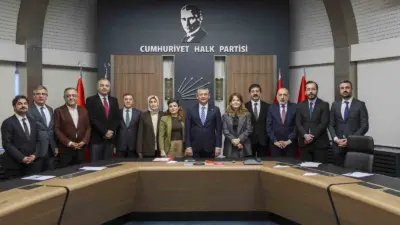 Cumhuriyet Halk Partisi (CHP) Genel Başkanı Özgür Özel, Diyarbakır Kent