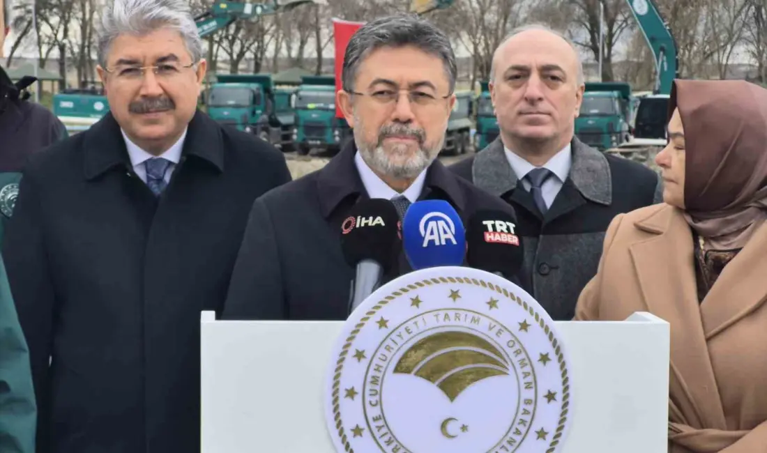 Eskişehir’de Sakaryabaş Nehri’nin eski haline getirildiğini açıklayan Tarım ve Orman