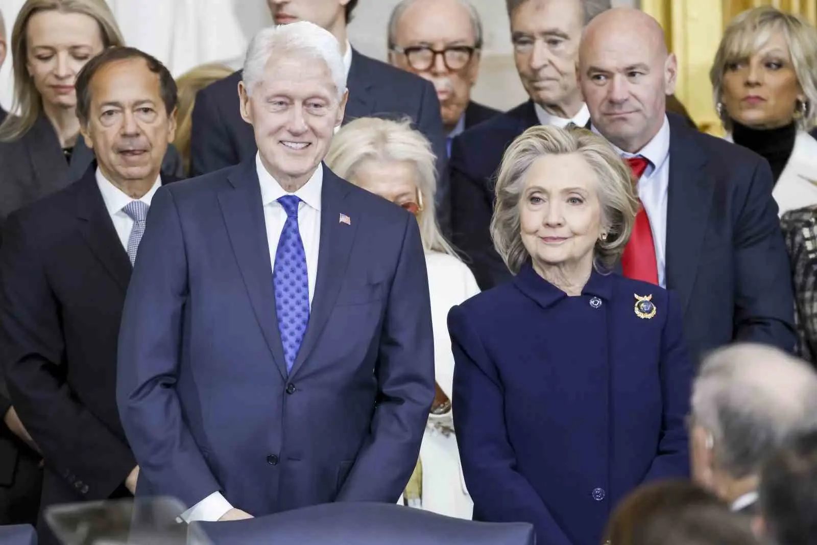 Eski ABD Başkanı Bill Clinton ile eski Dışişleri Bakanı Hillary