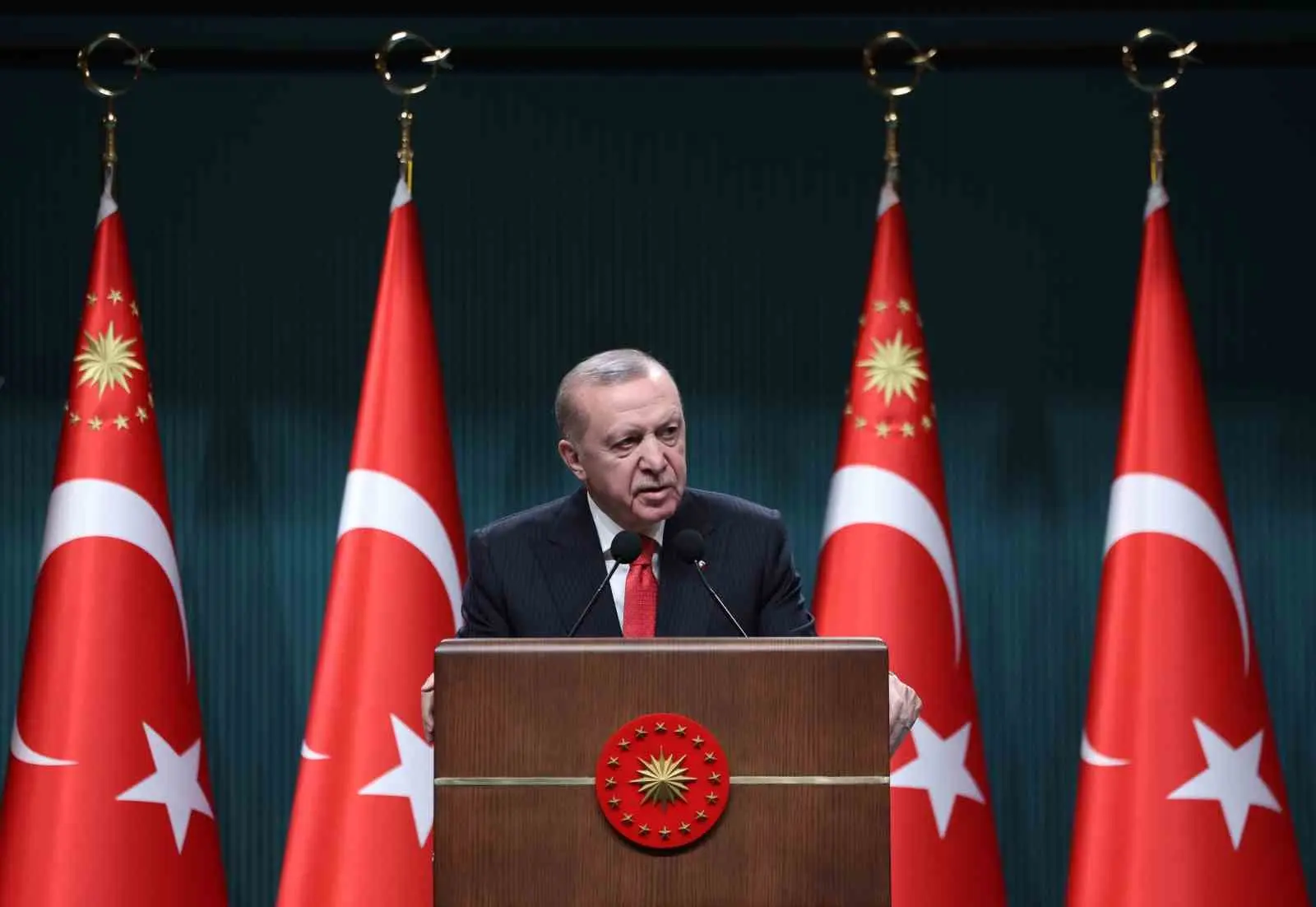 Cumhurbaşkanı Recep Tayyip Erdoğan, “Milletin kaynaklarıyla kurulan üniversiteler hiçbir marjinal