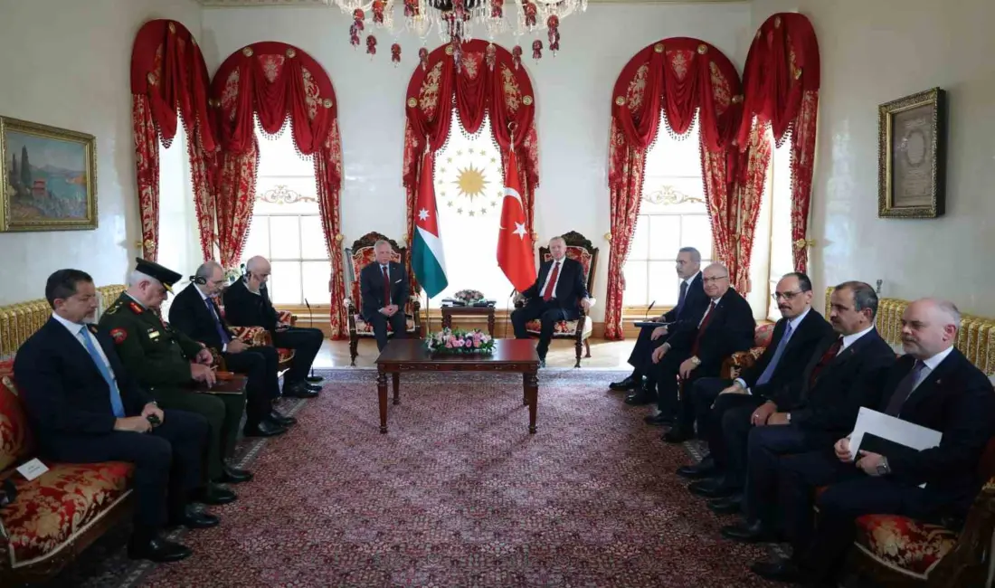 Cumhurbaşkanı Erdoğan, Cumhurbaşkanlığı Dolmabahçe Ofisi’nde Ürdün Kralı 2. Abdullah’ı resmi