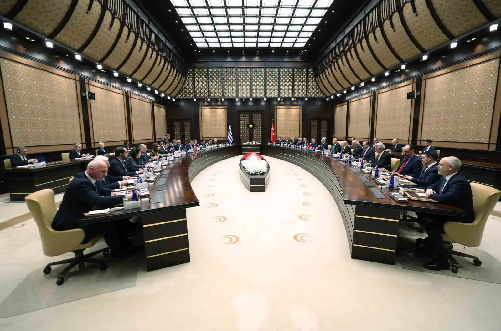 Cumhurbaşkanı Recep Tayyip Erdoğan, Yunanistan Başbakanı Kiryakos Miçotakis ile görüşmelerinde