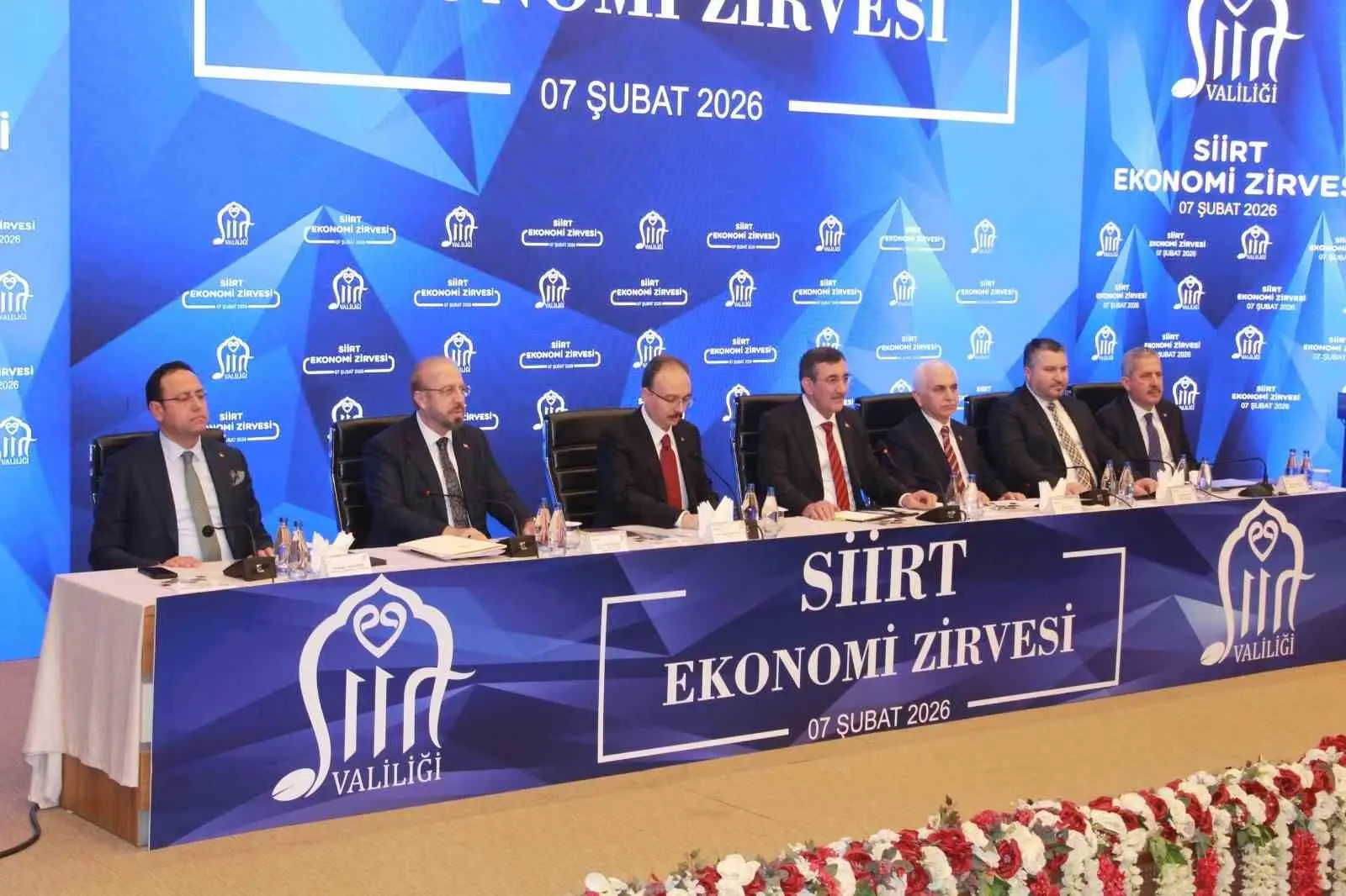 Cumhurbaşkanı Yardımcısı Cevdet Yılmaz, huzurun, güvenliğin olmasının hem demokrasi açısından