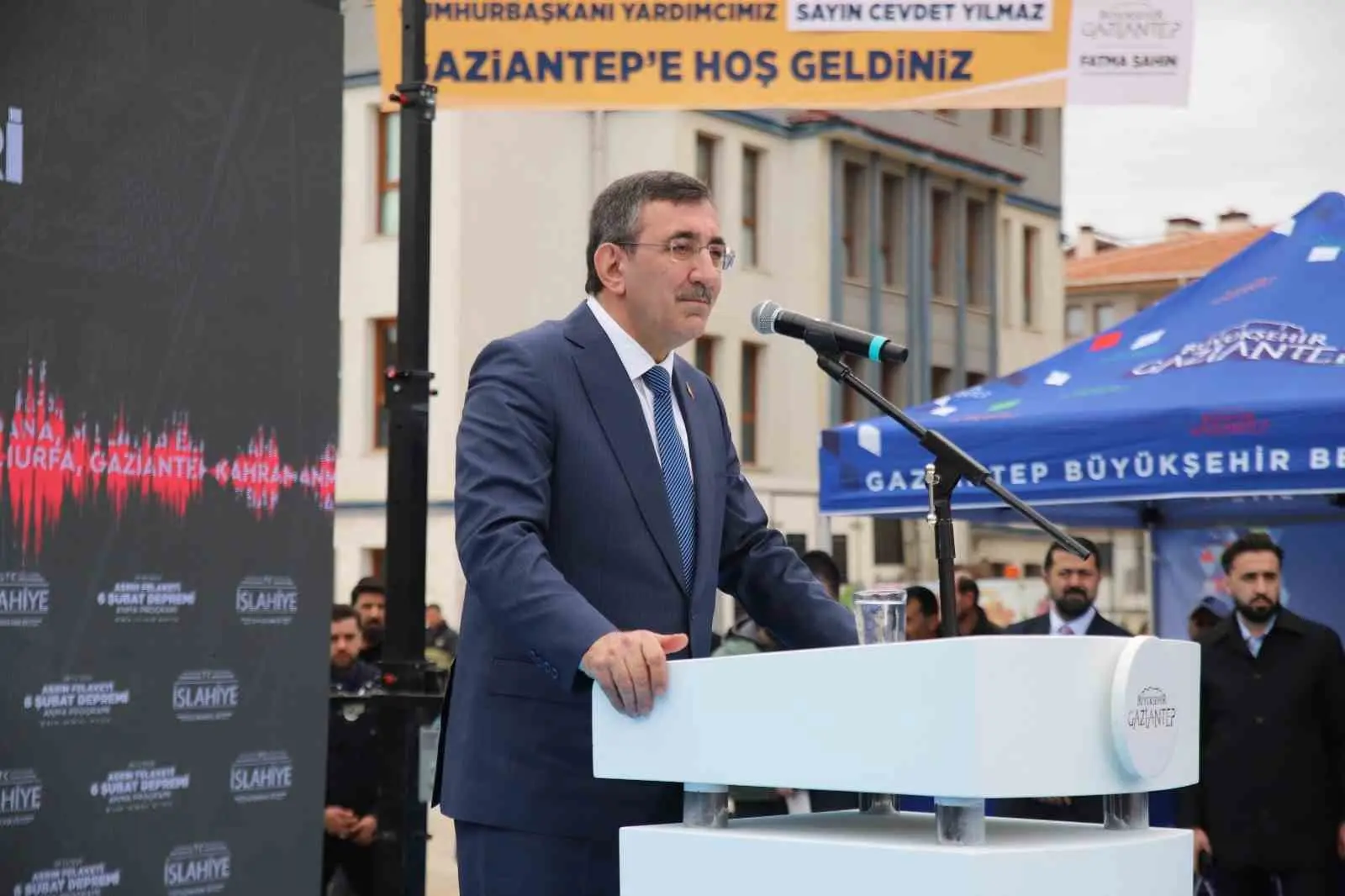 Gaziantep’in İslahiye ilçesinde asrın felaketinin yıl dönümünde konuşan Cumhurbaşkanı Yardımcısı