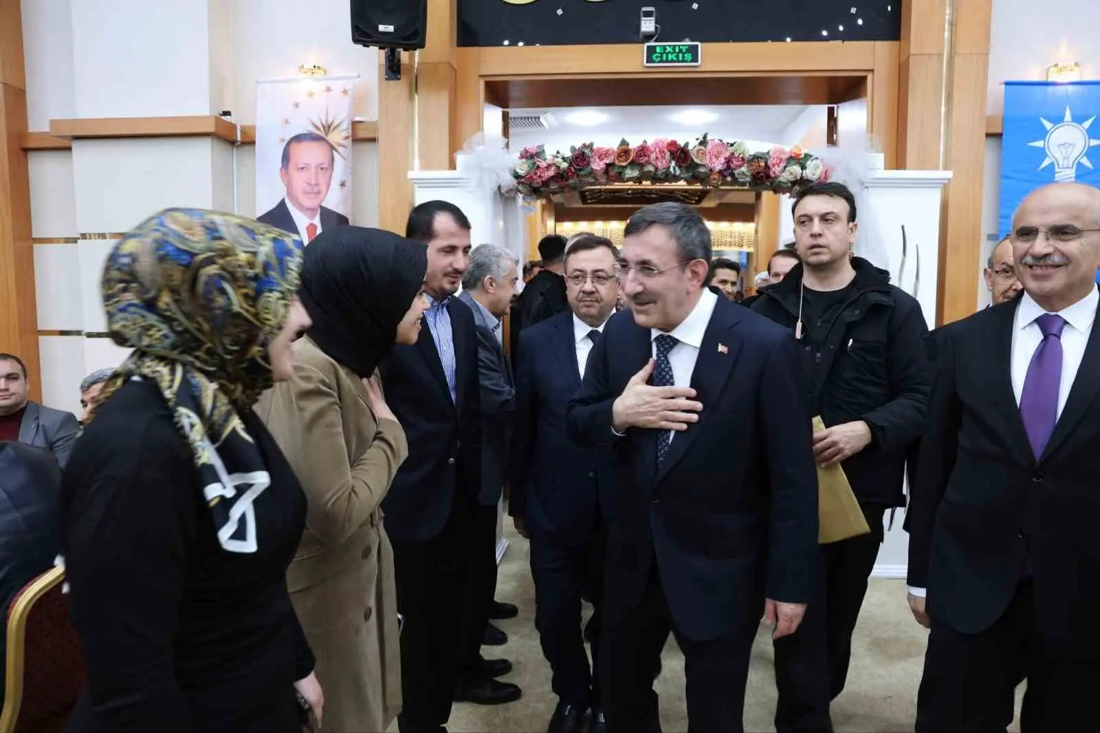 Cumhurbaşkanı Yardımcısı Cevdet Yılmaz, “Büyükşehir Belediye Başkanımız Sami Er, büyük