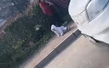 Bursa’nın Yıldırım ilçesinde dilenci kadınlar arasında çıkan kavga, kameraya yansıdı.